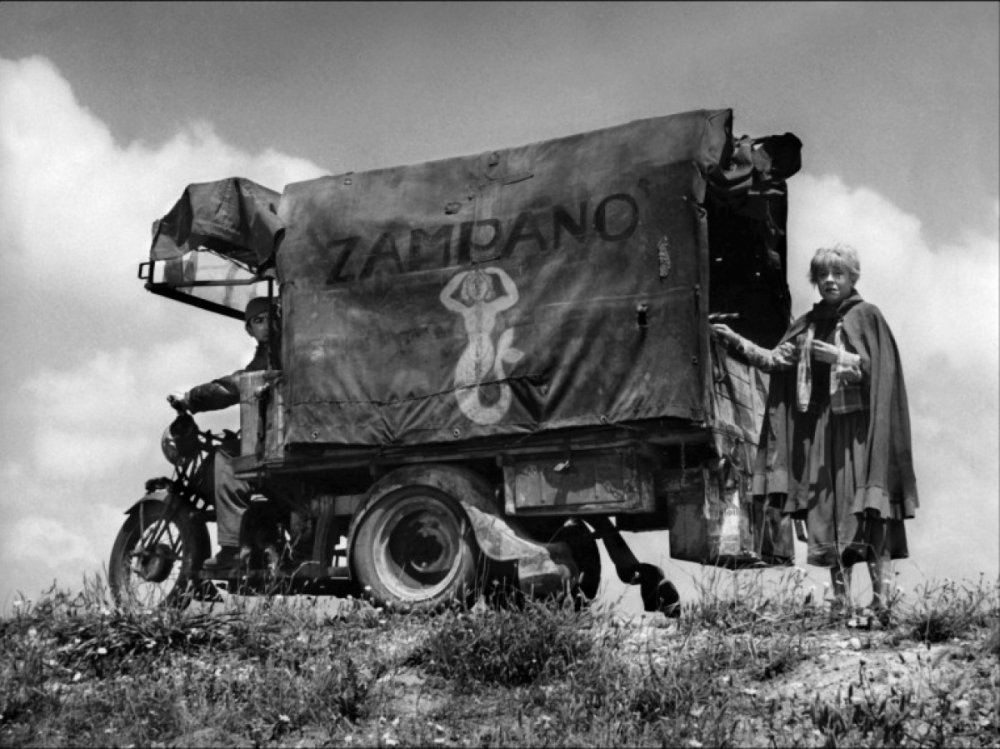 La Strada 1954 dodaj komentarz